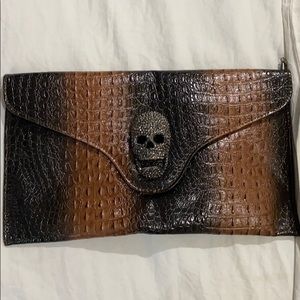 Skull clutch purse with shoulder strap